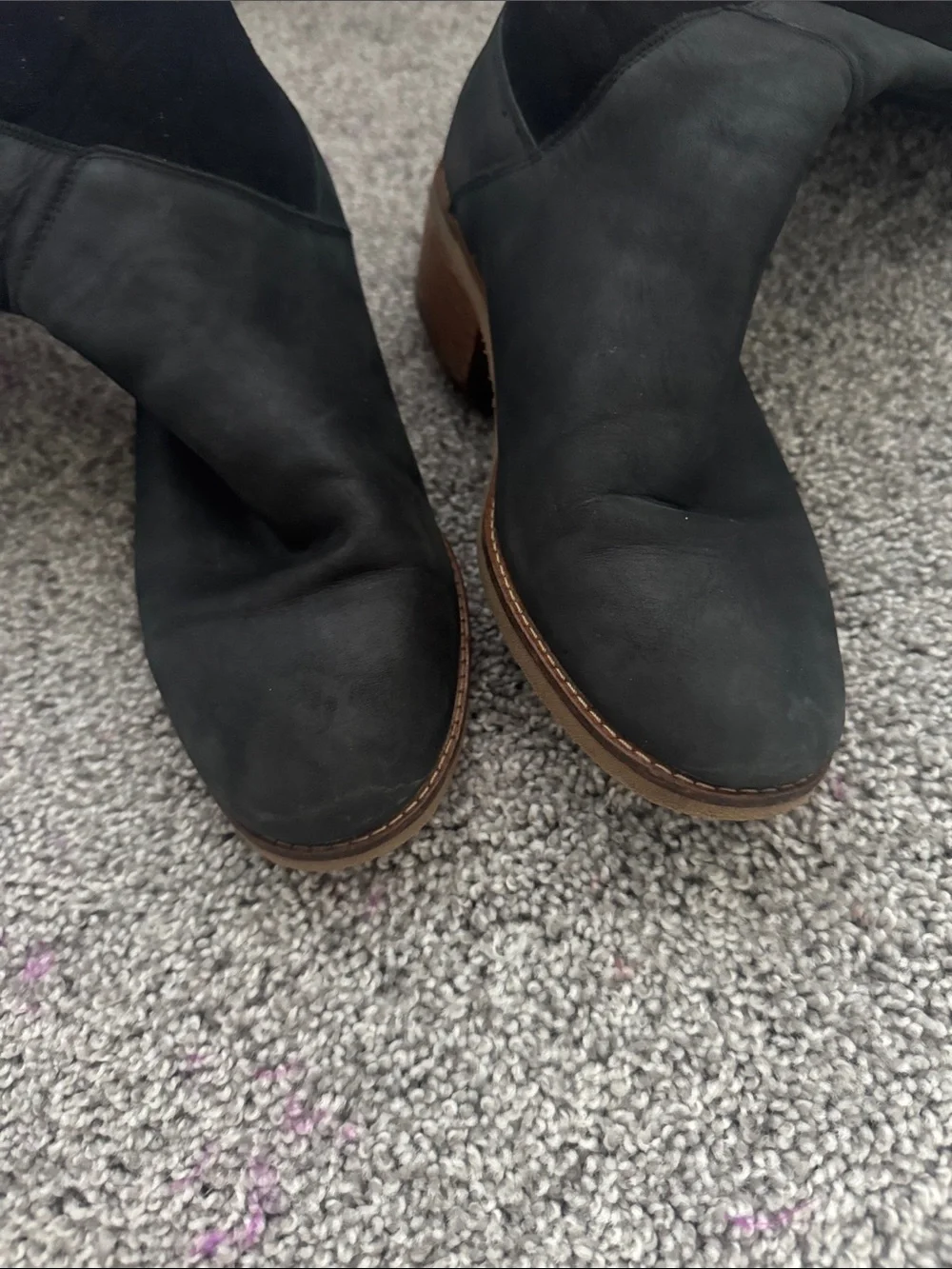 Lucky Brand Black Women's Knee-High Stretch Boots - Classic Sleek Design